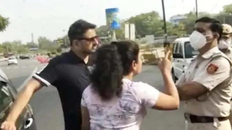  Delhi couple, stopped for not wearing mask, insults cops