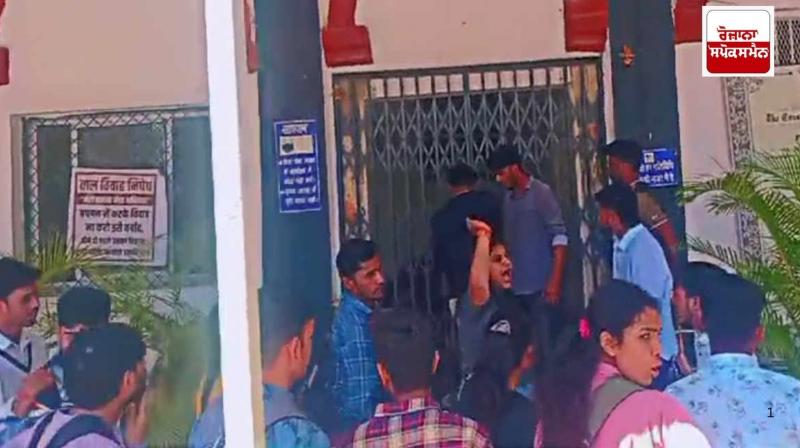Professors held ‘hostage’ after Holi program not allowed in college Professors held ‘hostage’ after Holi program not allowed in college