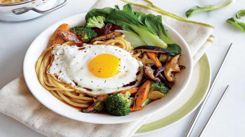 Noodles egg meal Noodles egg meal