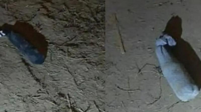 5 plastic bottles filled with heroin dropped by Pakistan on Indian border, BSF fired 5 plastic bottles filled with heroin dropped by Pakistan on Indian border, BSF fired