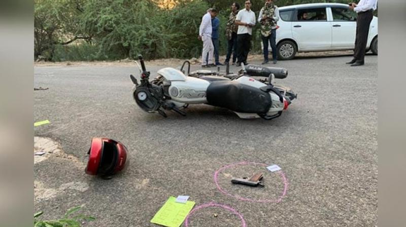 Delhi police arrested two miscreants after encounter Delhi police arrested two miscreants after encounter