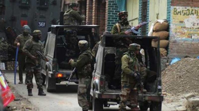One soldier and a militant killed in encounter in Anantnag