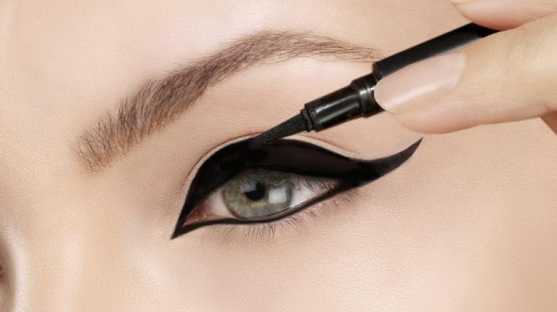 Eyeliner Eyeliner