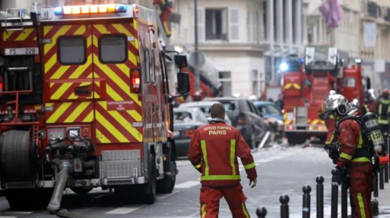 Several killed in Paris apartment block blaze Several killed in Paris apartment block blaze