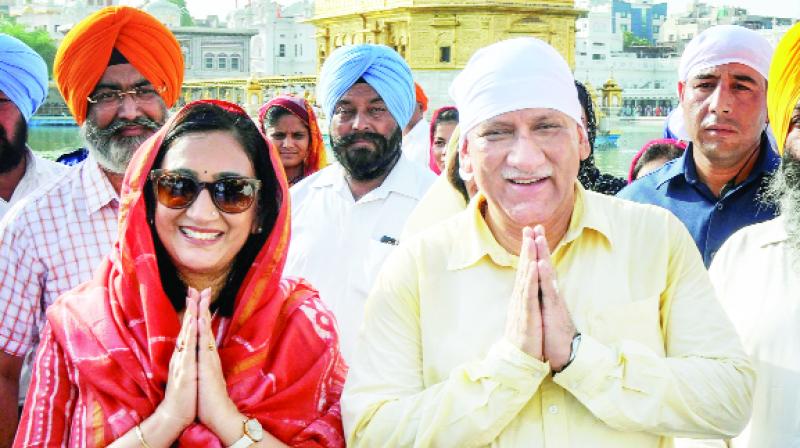 Bipan Rawat With Family at Darbar Sahib