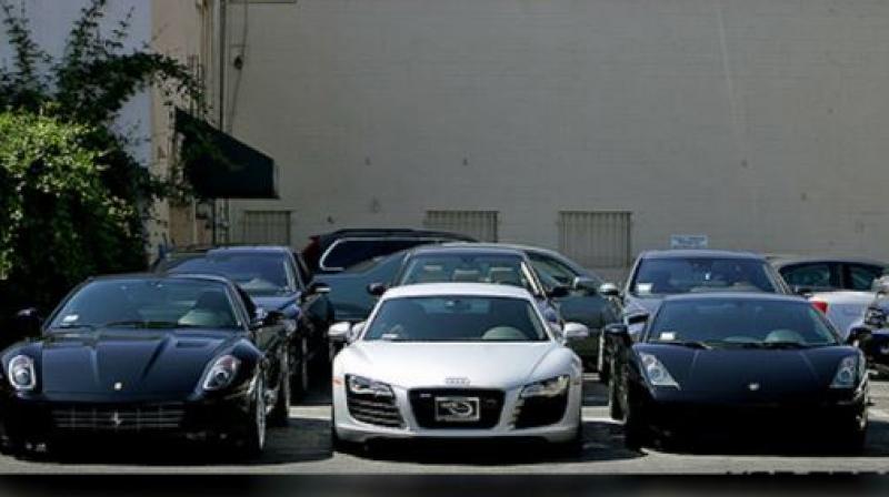 Luxury Car Gang 