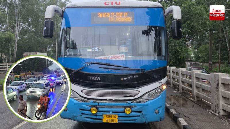 Bus stopped on national highway due to running out of diesel, traffic jam Bus stopped on national highway due to running out of diesel, traffic jam