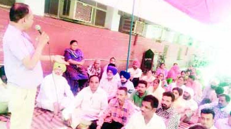Strike by Ranked Four Government Employees Union Strike by Ranked Four Government Employees Union
