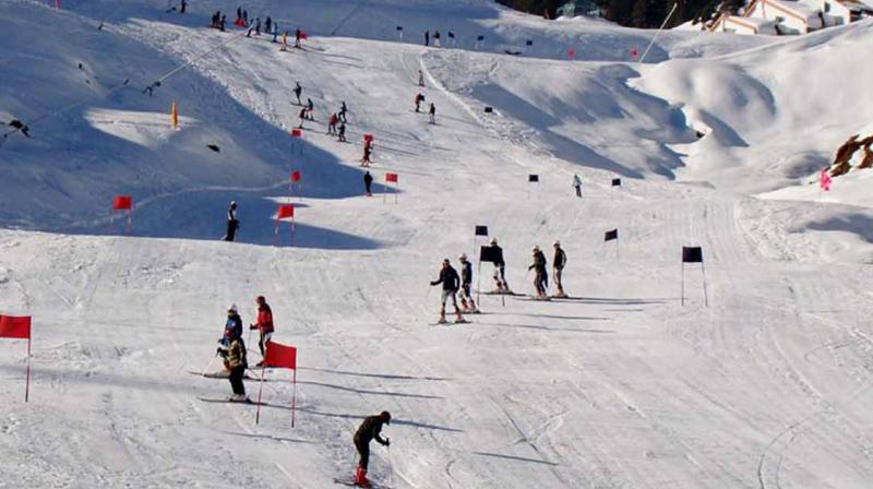 Skiing in Auli Skiing in Auli