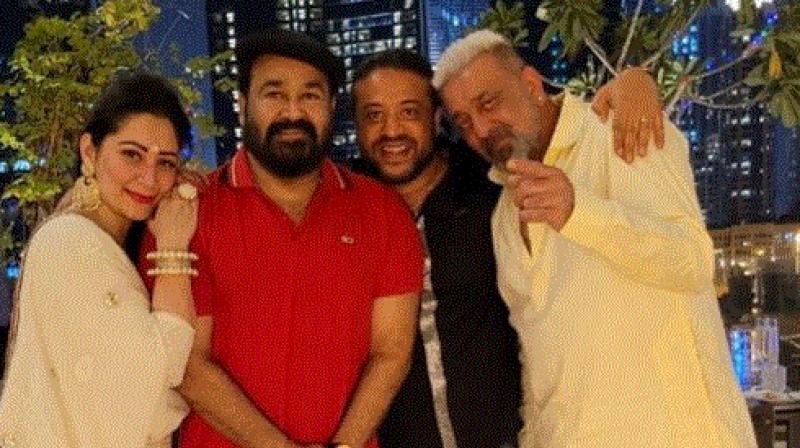 sanjay dutt with his friends sanjay dutt with his friends