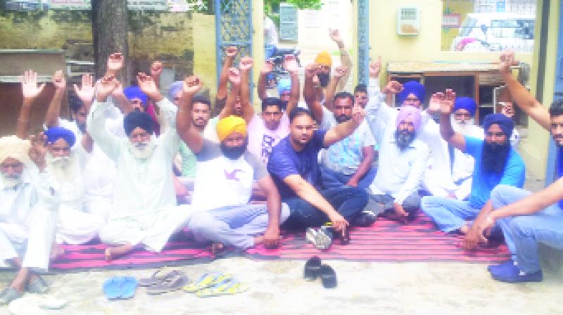 Farmers Protesting Farmers Protesting