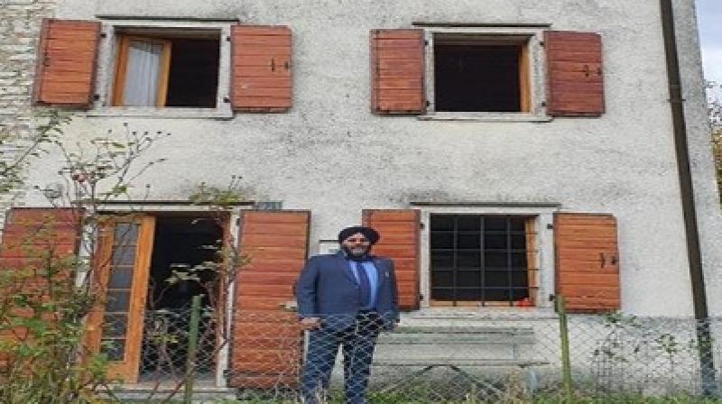  Punjabi Sikhs buy Sonia Gandhi's ancestral home in Italy