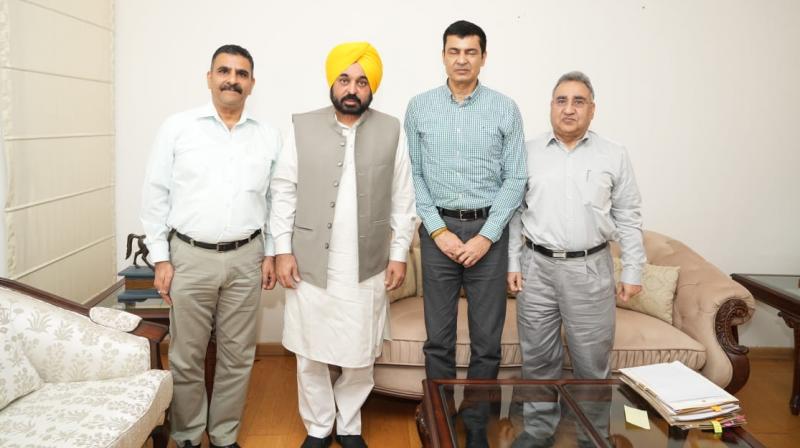 Vigilance Bureau team meeting with CM Mann Vigilance Bureau team meeting with CM Mann