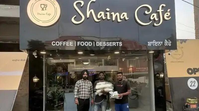 Municipal corporation raid on cafe in Abohar Municipal corporation raid on cafe in Abohar