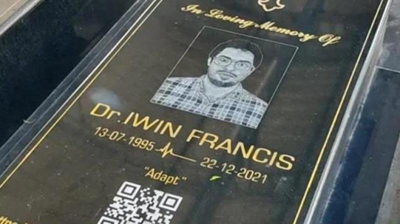 To keep the memories of their son fresh, the parents adopted a unique method, a QR code placed on the grave To keep the memories of their son fresh, the parents adopted a unique method, a QR code placed on the grave