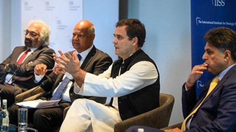 Cong leaders defend Rahul Gandhi Cong leaders defend Rahul Gandhi