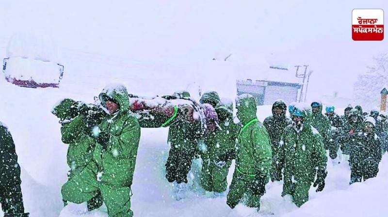 33 out of 55 workers trapped due to avalanche in Uttarakhand rescued 33 out of 55 workers trapped due to avalanche in Uttarakhand rescued