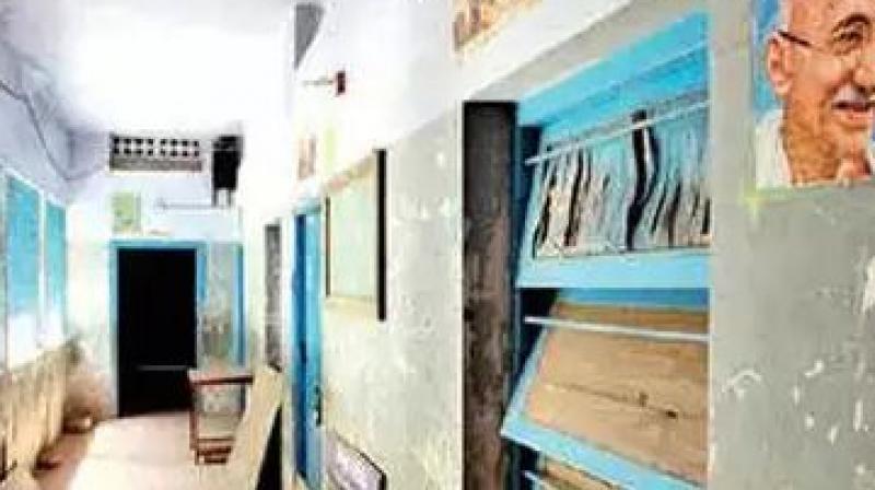 97-year-old Mahatma Gandhi's school is on the verge of closure due to non-funding 97-year-old Mahatma Gandhi's school is on the verge of closure due to non-funding