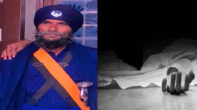 Nihang Singh, who was coming from Guru Ghar to pay obeisance Nihang Singh, who was coming from Guru Ghar to pay obeisance