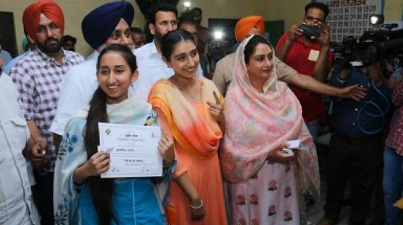 Sukhbir Badal's Daughter Gurleen Badal Gets First Vote Sukhbir Badal's Daughter Gurleen Badal Gets First Vote