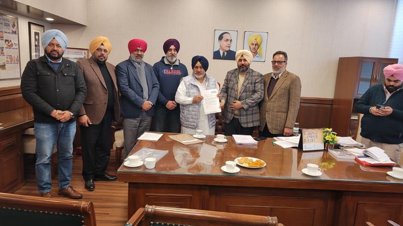  Chetan Singh Jaudamajra assured to give all possible help to the potato producers
