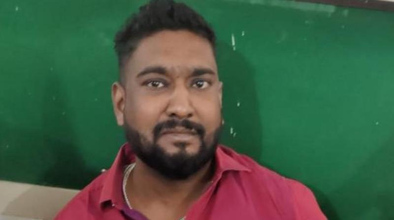 VB ARRESTS AN AIDE OF LUDHIANA-BASED TRAVEL AGENT WHILE ACCEPTING BRIBE OF RS 20K VB ARRESTS AN AIDE OF LUDHIANA-BASED TRAVEL AGENT WHILE ACCEPTING BRIBE OF RS 20K