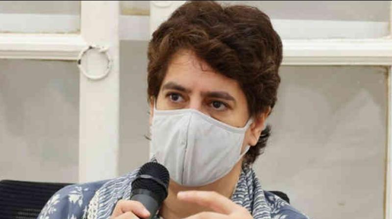 Priyanka Gandhi promises Rs 10,000 per month honourarium for ASHA workers Priyanka Gandhi promises Rs 10,000 per month honourarium for ASHA workers