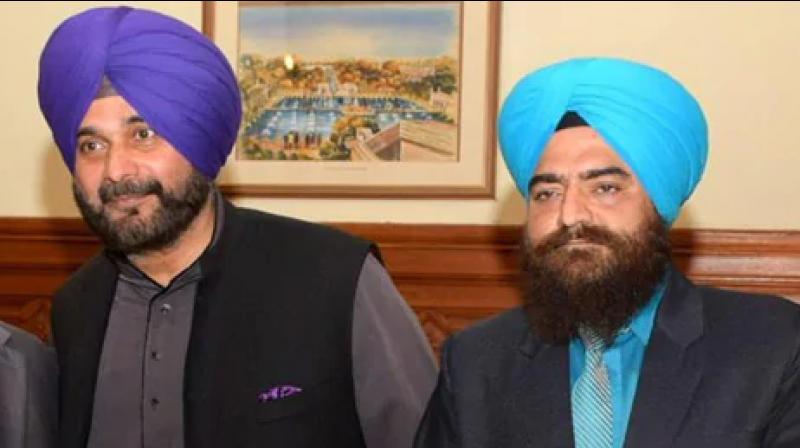 Navjot Singh Sidhu With Gopal Singh Chawla Navjot Singh Sidhu With Gopal Singh Chawla
