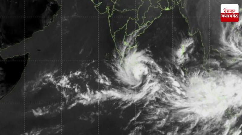 Cyclone Ditva wreaks havoc in Sri Lanka