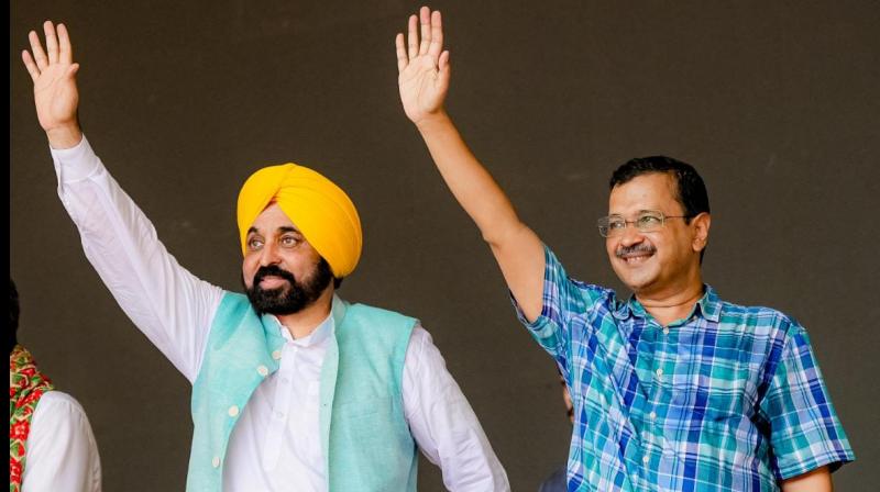 CM Bhagwant Mann And Arvind Kejriwal CM Bhagwant Mann And Arvind Kejriwal