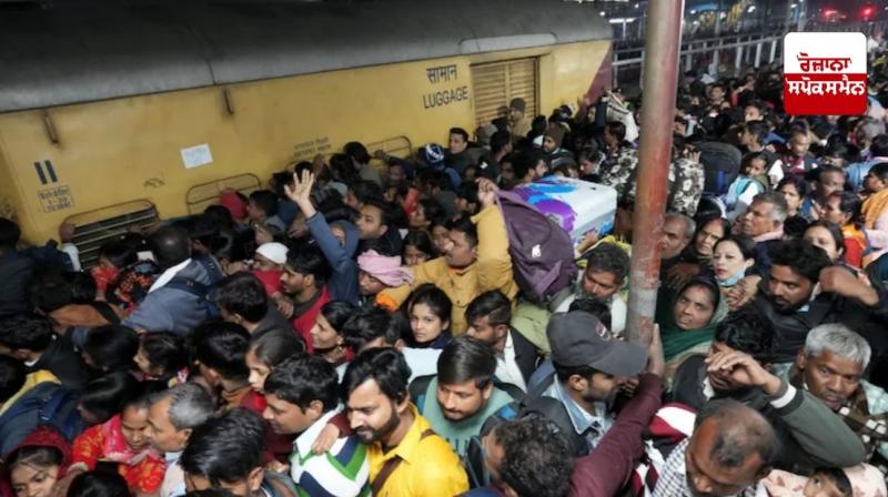 After Stampede, Platform Ticket Sales Suspended at New Delhi Railway Station News After Stampede, Platform Ticket Sales Suspended at New Delhi Railway Station News