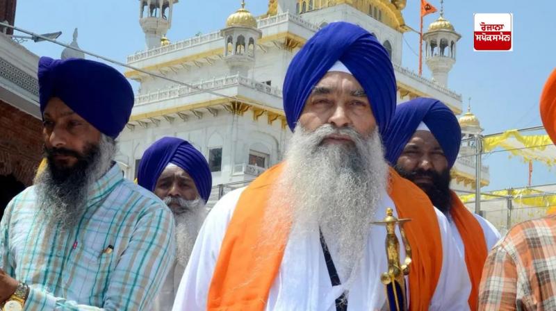 The Jathedar Akal Takht will announce the historic decision about the salarymen Sukhbir Badal and other leadership. The Jathedar Akal Takht will announce the historic decision about the salarymen Sukhbir Badal and other leadership.