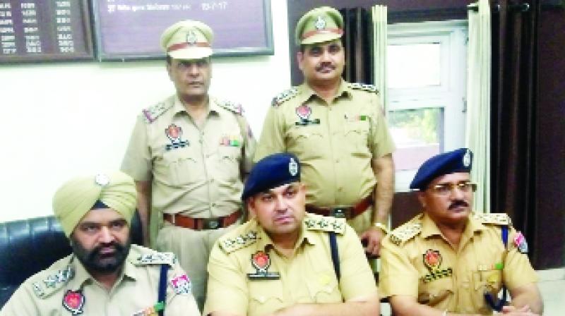 Police Giving Information Illegal travel and iletts centers Police Giving Information Illegal travel and iletts centers