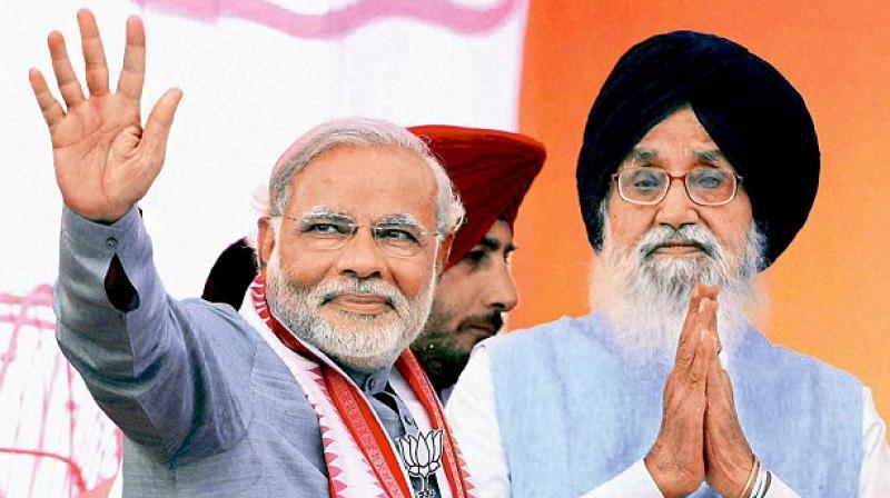 PM Modi-Parkash Singh Badal PM Modi-Parkash Singh Badal