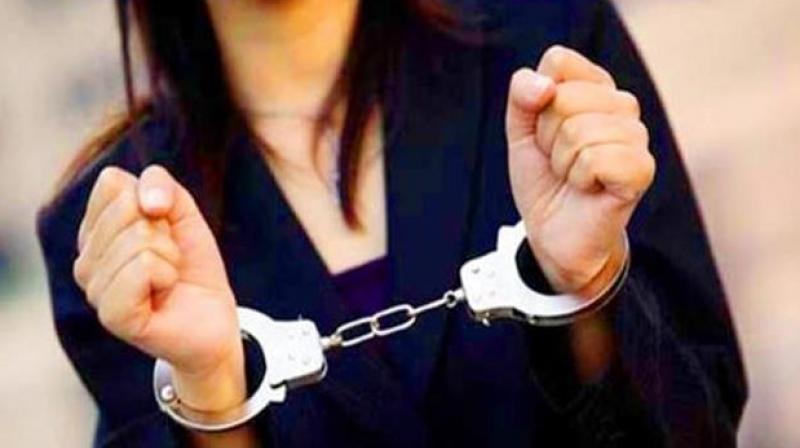 Lady Cab Driver Arrested Lady Cab Driver Arrested