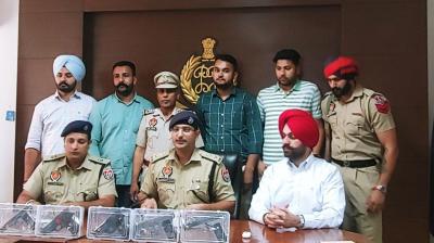 Arrested accused with police.