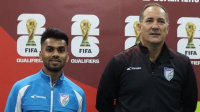 Indian midfielder Brandon Fernandes and head coach Igor Stimac