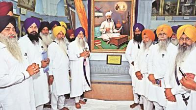 Portrait of Allah Yaar Khan Jogi being unveiled at Central Sikh Museum, in Amritsar.