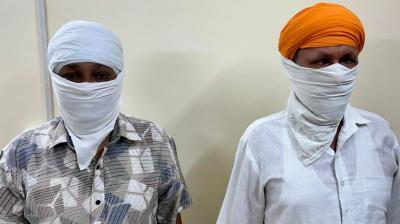 ਗ੍ਰਿਫਤਾਰ ਪਟਵਾਰੀ ਤੇ ਉਸ ਦਾ ਕਾਰਿੰਦਾ 