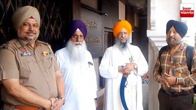 Former Jathedar Giani Gauhar Paid Obeisance at Sri Darbar Sahib and Akal Takht Sahib News in Punjabi