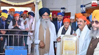 Punjab Governor Kataria Paid Obeisance at These Gurdwaras Including Takht Sri Keshgarh Sahib News in Punjabi