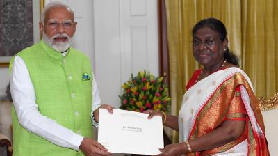 Prime Minister Narendra Modi resignation News