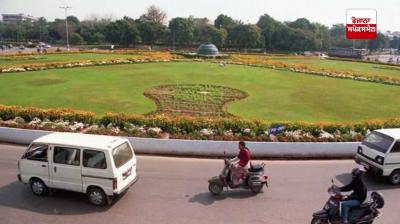 Companies installing brand name boards at roundabouts will have to pay license fee