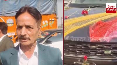 ਲਾੜੇ ਦੇ ਪਿਤਾ ਤਰਸੇਮ ਸਿੰਘ ਪੱਤਰਕਾਰਾਂ ਨੂੰ ਜਾਣਕਾਰੀ ਦਿੰਦਾ ਹੋਇਆ 