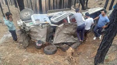 Car fell into a ravine in Himachal Pradesh News