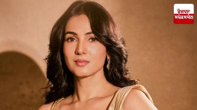 Actress Sonal Chauhan stranded in Dubai due to flight cancellations