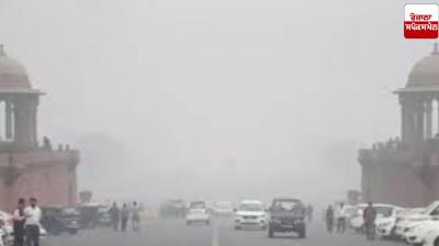 Pollution rages in Delhi-NCR, 3 out of 4 families affected by toxic air Pollution rages in Delhi-NCR, 3 out of 4 families affected by toxic air