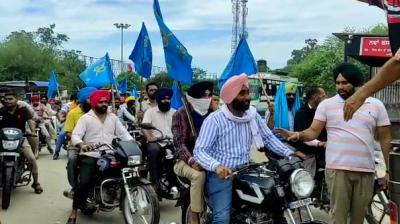 Roadways employees protest