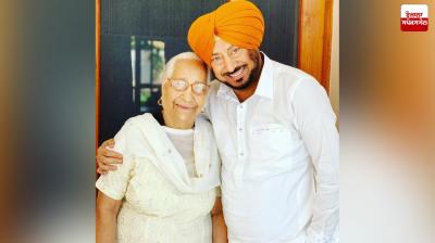 Late comedian Jaswinder Bhalla's mother passes away