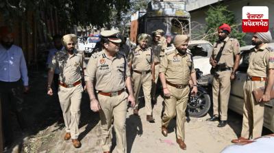 DIG Swapan Sharma visits Abohar, reviews the functioning of Sadar Police Station